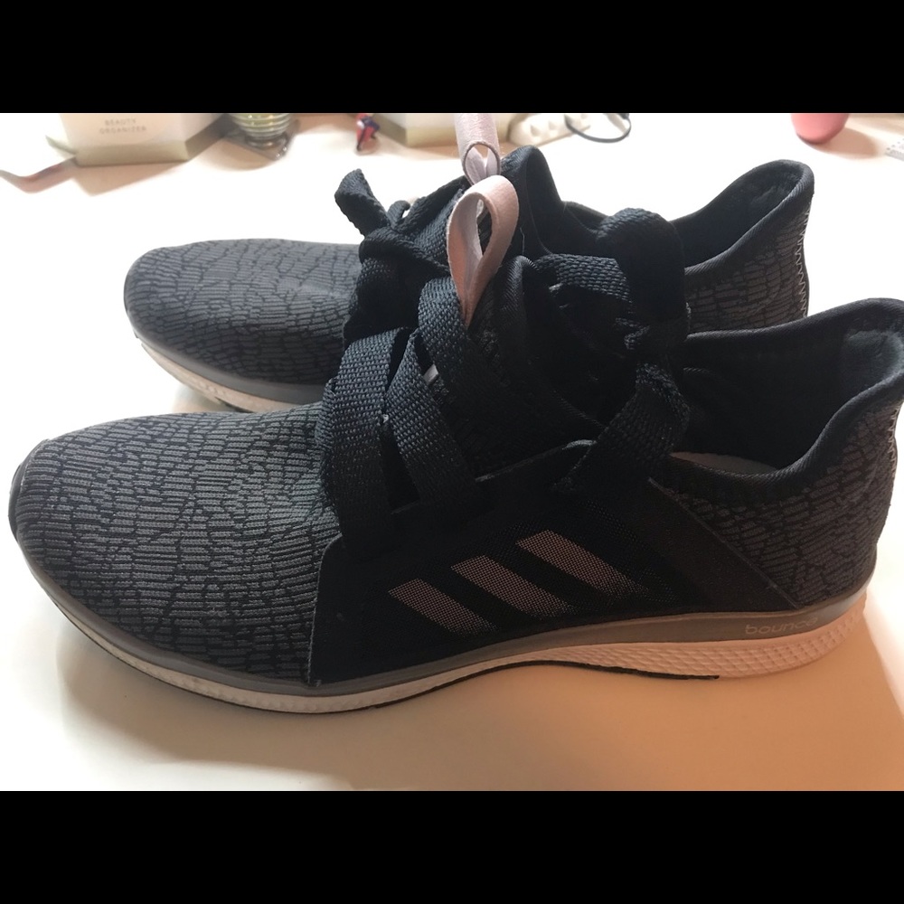 Adidas Edge luxe in Mauve